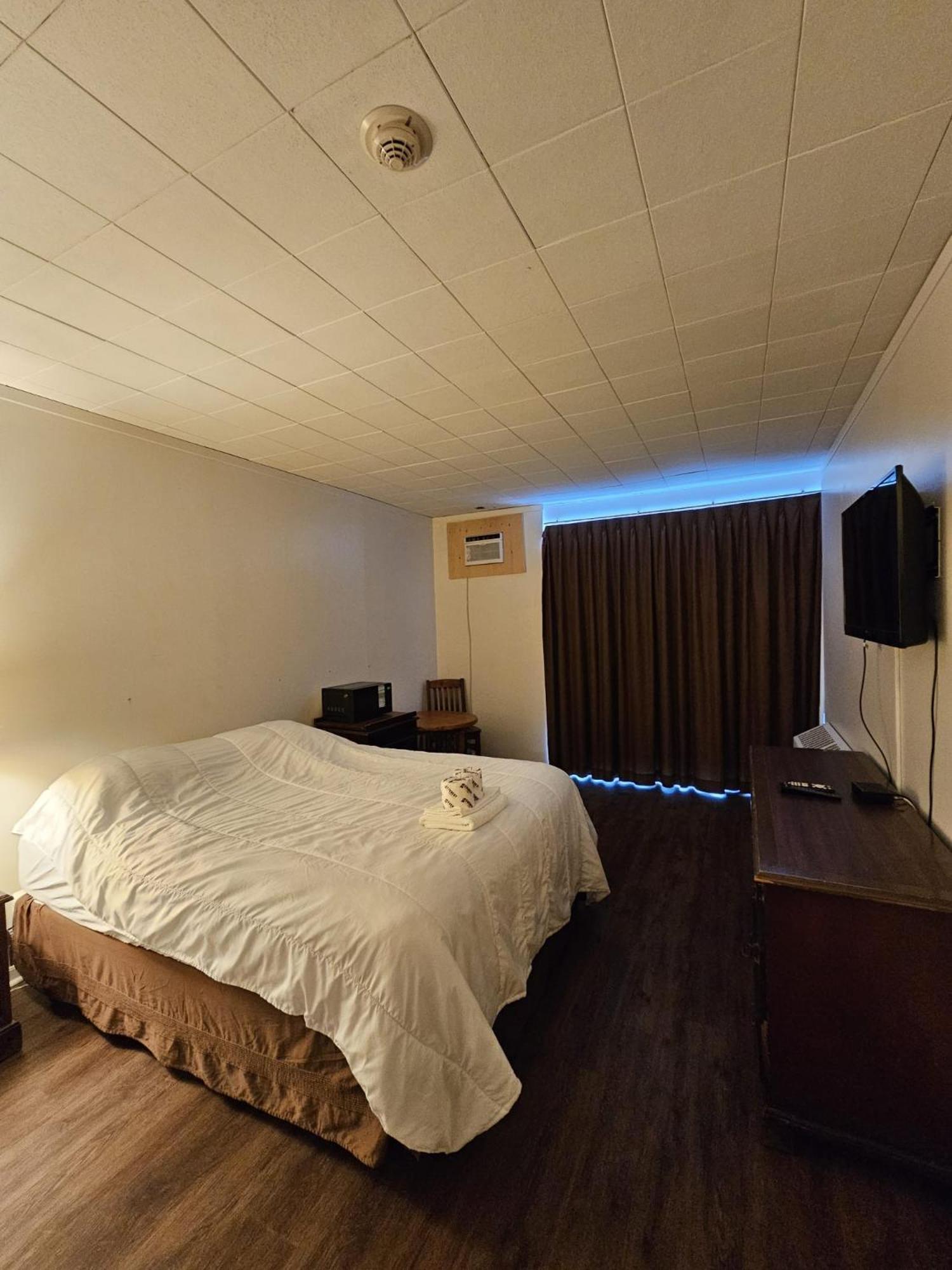 The Brunswick Hotel Complex Parry Sound Exterior foto